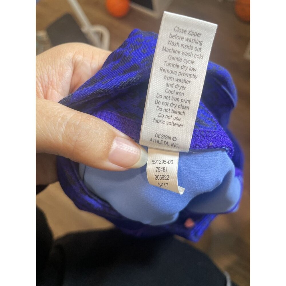 Athleta Asym Camo Sonar 7/8 Leggings Cobalt Blue Stripe Pocket Compression SZ‎ S - Picture 10 of 11
